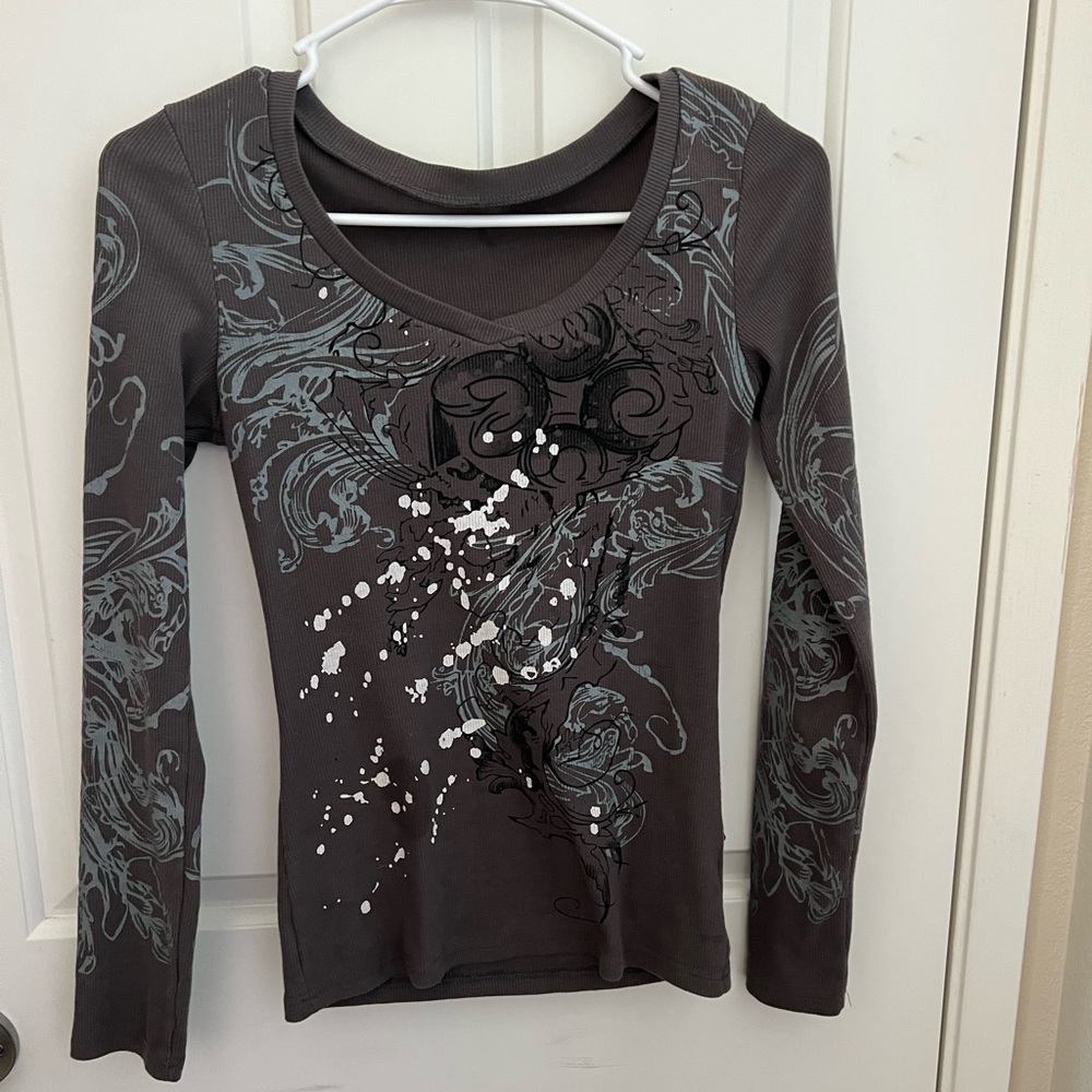 grey long sleeve
